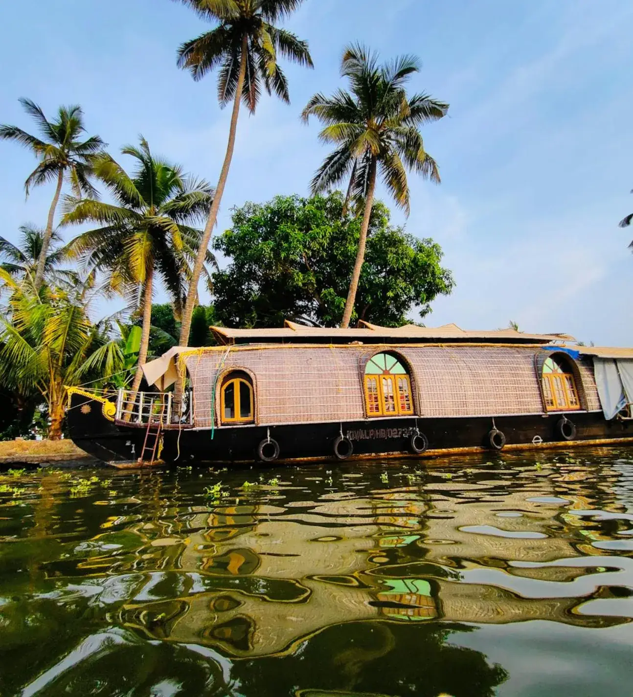 Houseboat near Kumarakom — Kerala honeymoon backwater package